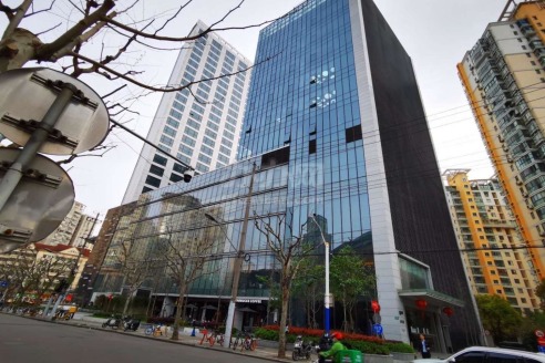 713号线长寿路 宝华大厦210平 精装修 正对电梯口—上海普陀区办公室